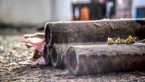 Kako sprečiti povrede prilikom upotrebe petardi 2 Kako sprečiti povrede prilikom upotrebe petardi 2