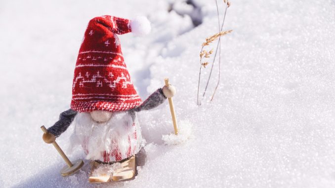 Švedski "zli" Deda Mraz sve popularnija novogodišnja dekoracija 1