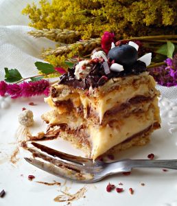 Torta sa lešnikom i kokosom za prazničnu trpezu 2