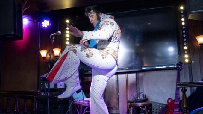 Norvežanin oborio svetski rekord pevajući Elvisove pesme 50 sati 1