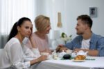 mama-iz-nisa-je-ocajna:-"svekrva-me-je-napala-zbog-imena-koje-zelim-da-dam-cerki,-a-ovako-se-ponasala-kad-je-zadnji-put-dosla-na-rucak"