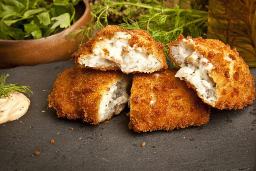 pohovani-fileti-ribe-u-pivu:-toliko-je-socna-i-ukusna-da-ce-vam-svi-traziti-recept,-a-sprema-se-nikad-brze!