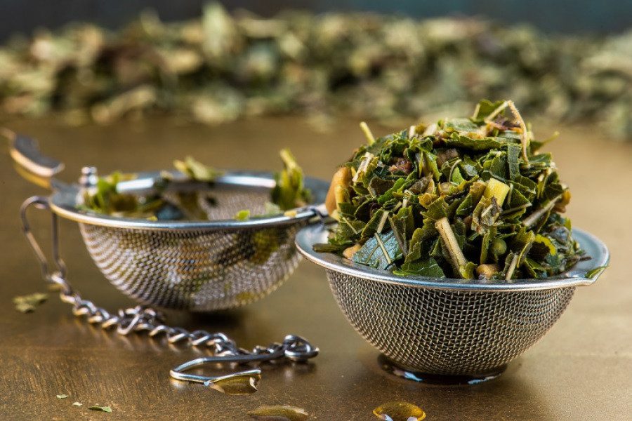 ovaj-caj-je-nezamenljiv-u-borbi-protiv-prehlade:-svi-ga-kuvaju-nepravilno,-a-to-moze-da-bude-opasno-po-zdravlje