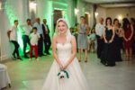 snimak-koji-je-nasmejao-11-miliona-ljudi:-devojka-sva-srecna-uhvatila-bidermajer,-a-onda-je-videla-reakciju-svog-decka