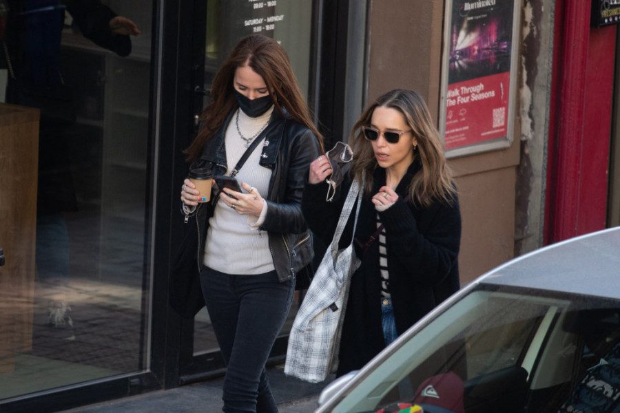 glumica-postavila-sliku-bez-filtera,-pa-je-svi-napali:-"ne-razumem-kako-si-toliko-popularna,-pogledaj-se-na-sta-licis"