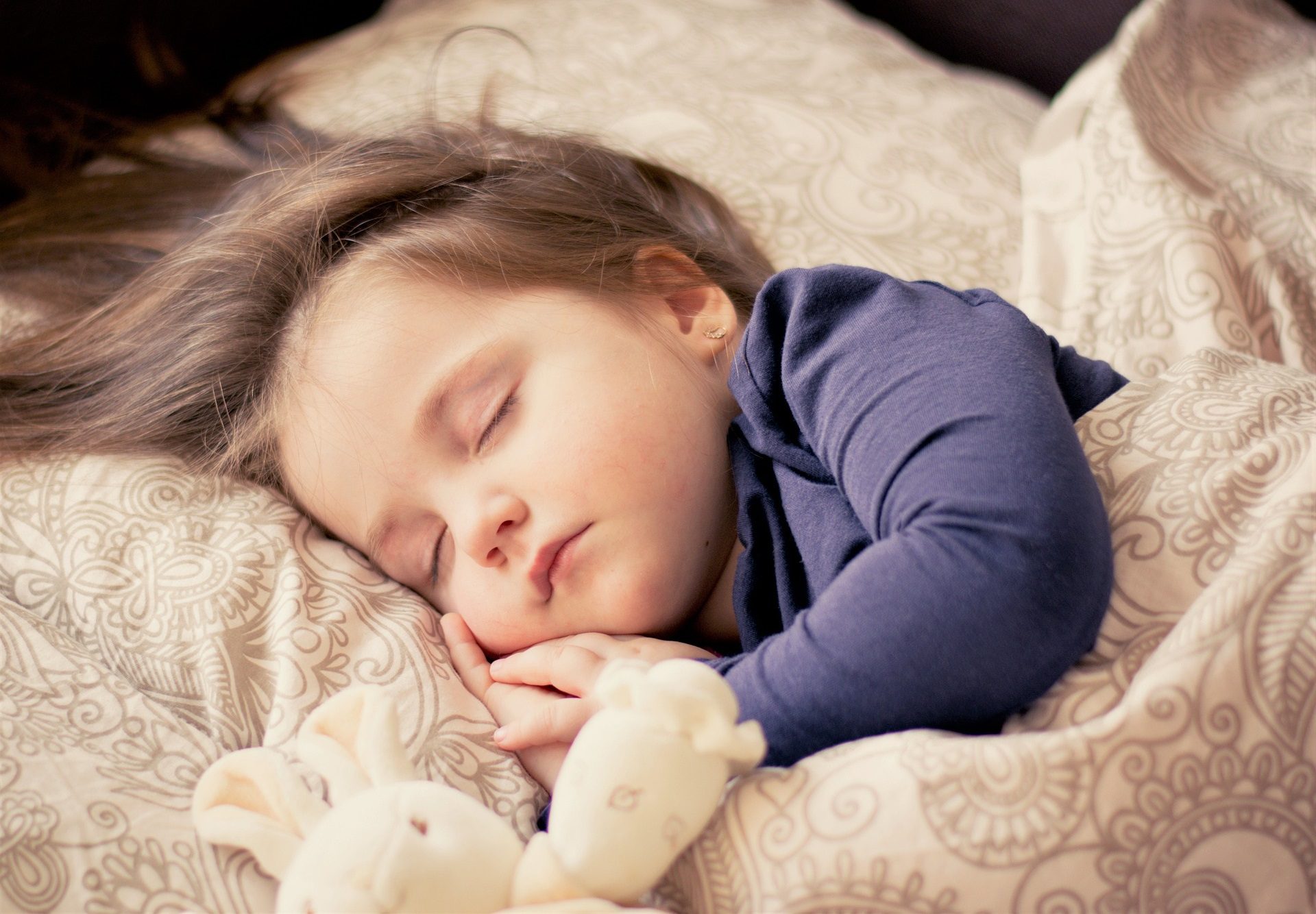 koliko-je-sna-potrebno-djeci?-dok-nekoliko-sati-nespavanja-moze-biti-beznacajan-gubitak,-dugorocno-to-moze-biti-veoma-opasno
