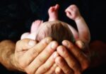 masirajte-bebu-kada-je-prehladjena:-iz-klinike-mayo-daju-konkretne-upute,-ali-upozoravaju-da-to-nije-zamjena-za-lijecenje