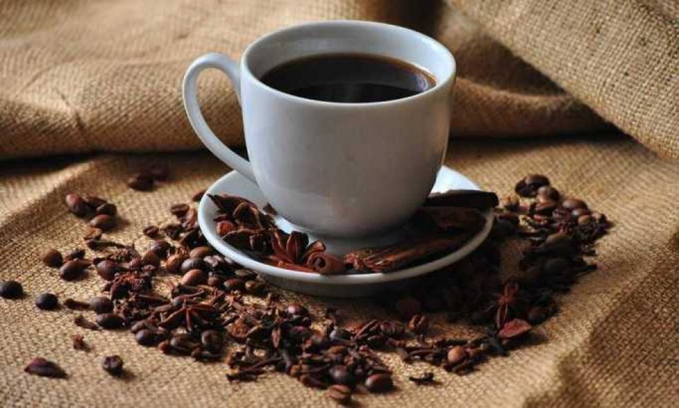posle-solje-kafe,-odmah-uradite-ovo:-ublazava-nezeljene-efekte-kofeina-i-cuva-vase-zdravlje