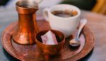stizu-nova-upozorenja:-ovaj-nacin-kuvanja-kafe-je-popularan-u-srbiji,-ali-sada-tvrde-da-je-stetan