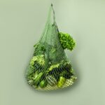 kupio-brokoli,-cuvao-ga-tri-dana-u-frizideru,-pa-u-njemu-pronasao-“jezivog-gosta”:-muskarac-doziveo-horor-scenu-u-kuhinji