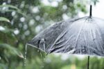 nevreme-stiglo-u-srbiju!-novo-hitno-upozorenje-rhmz:-olujni-vetar,-munje,-grad-i-obilna-kisa-udarili-na-vojvodinu,-evo-gde-se-oluja-dalje-seli!