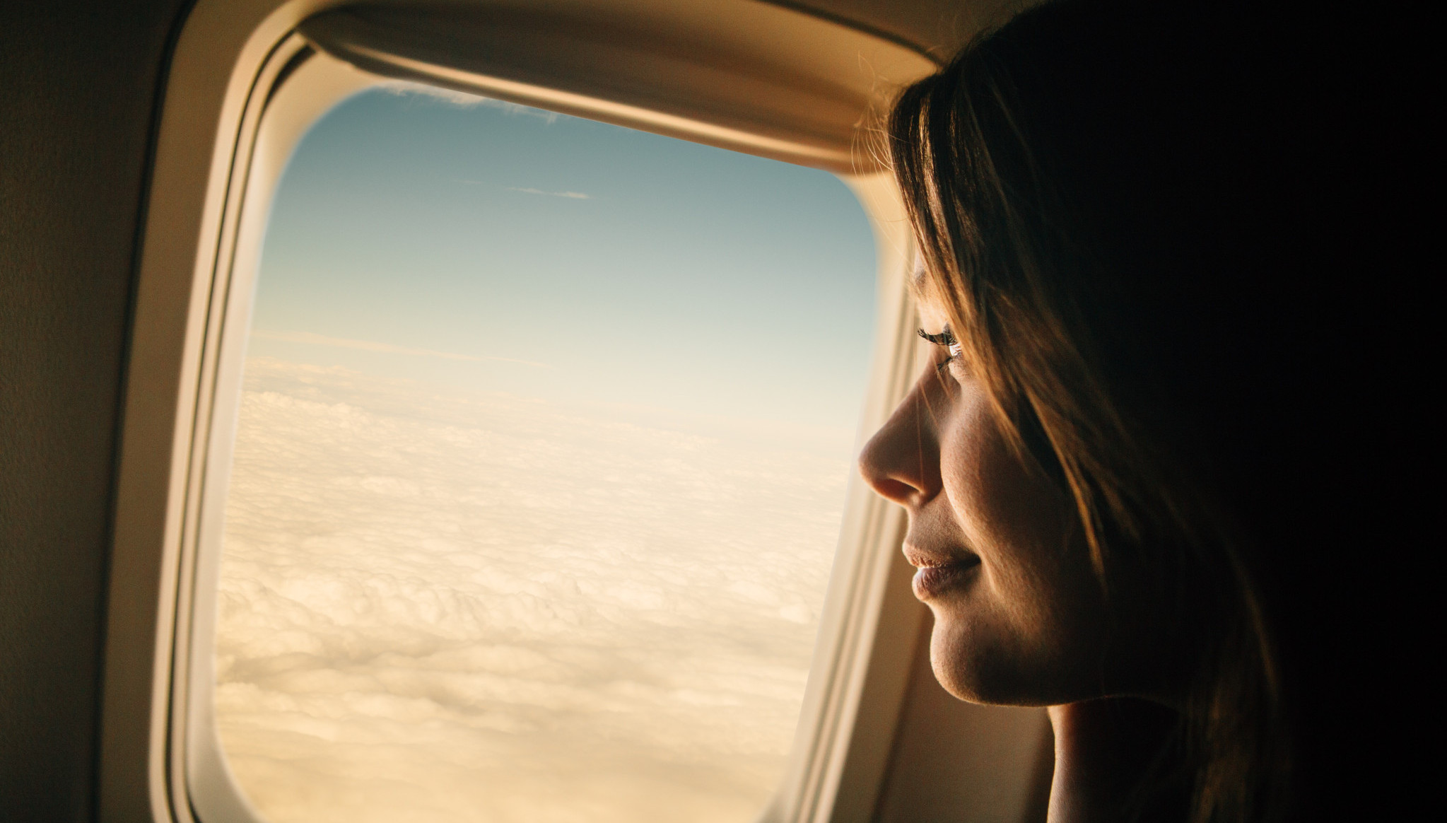 pilot-otkrio-zbog-cega-su-roletne-u-avionu-uvek-podignute-tokom-poletanja-i-sletanja-–-objasnjenje-je-krajnje-zabrinjavajuce!