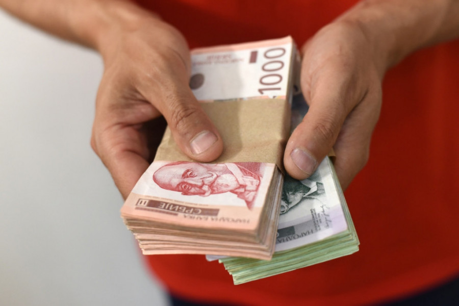 novcani-horoskop-od-19-do-25.-avgusta:-jedan-znak-ce-se-namuciti-sa-novcem,-dok-ce-vage-plivati-u-parama